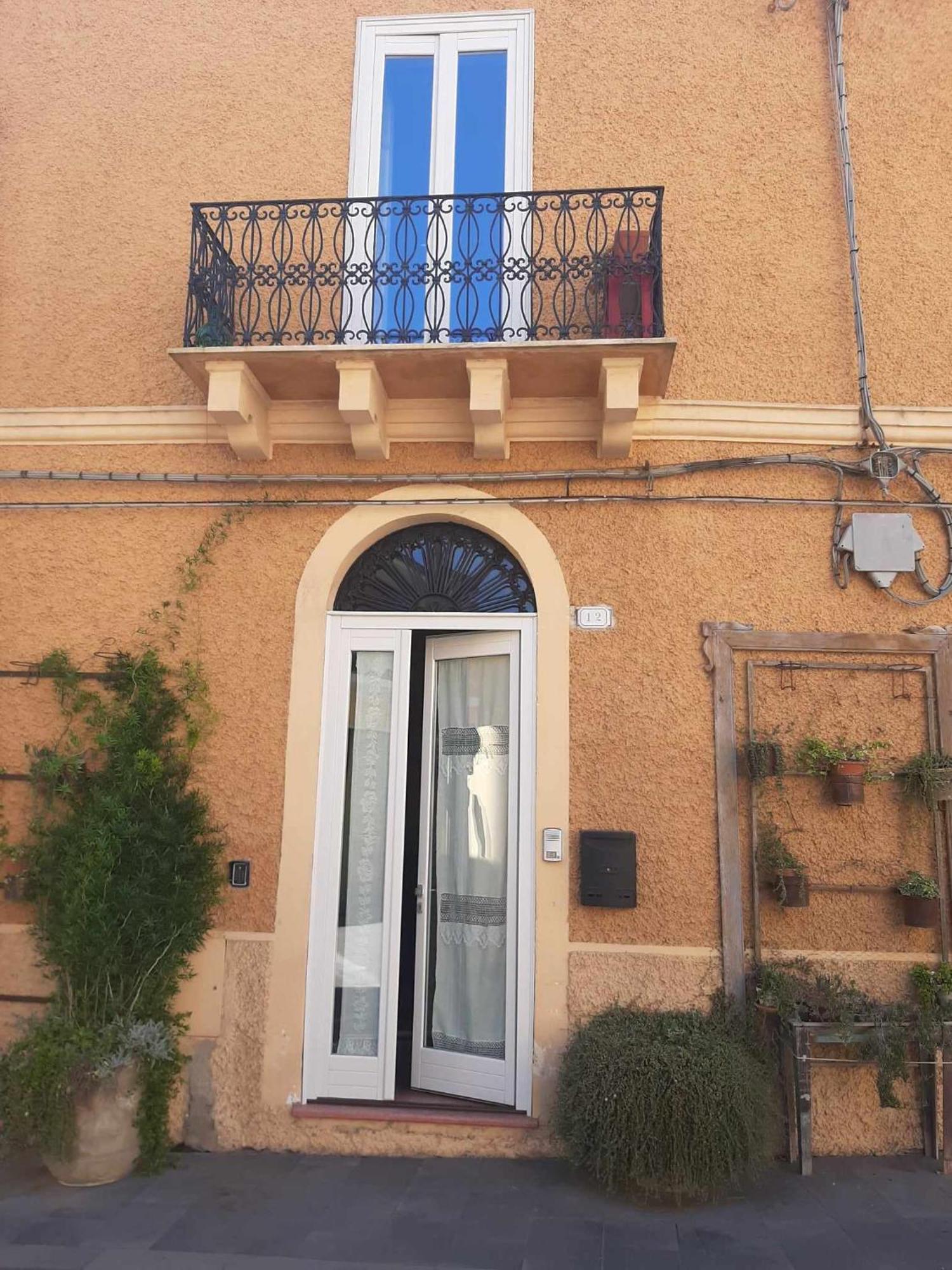 B&B Il Giardino Del Barone Pozzomaggiore Екстер'єр фото